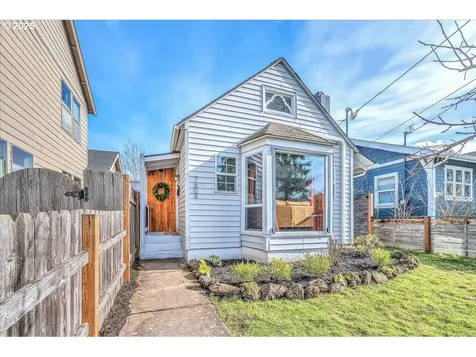 7604 N Chatham Avenue Portland OR 97217