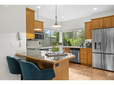 4249 SW Dosch Road Portland OR 97239