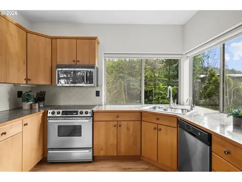 4249 SW Dosch Road Portland OR 97239