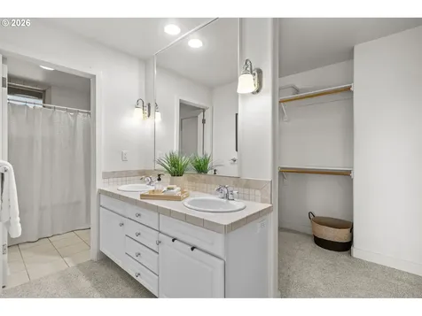 4249 SW Dosch Road Portland OR 97239