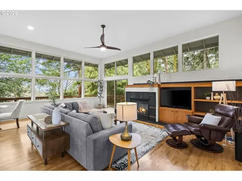 4249 SW Dosch Road Portland OR 97239