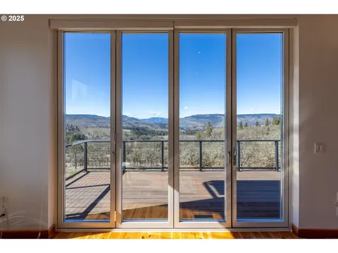 1642 Morgensen Road Mosier OR 97040