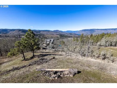 1642 Morgensen Road Mosier OR 97040