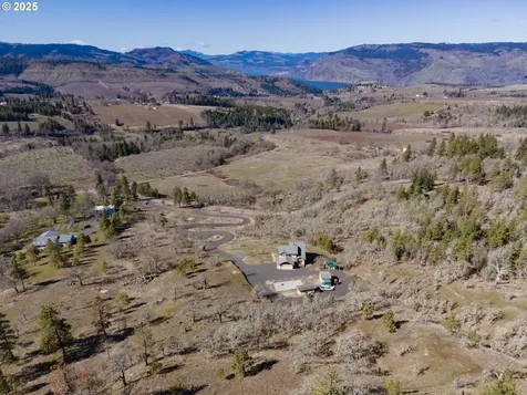 1642 Morgensen Road Mosier OR 97040