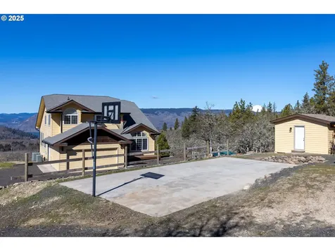 1642 Morgensen Road Mosier OR 97040
