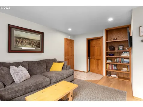 598 Winter Creek Lane Roseburg OR 97471