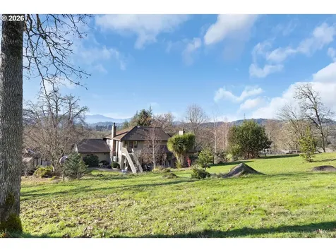 598 Winter Creek Lane Roseburg OR 97471