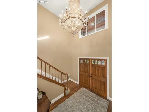 5687 River Street West Linn OR 97068