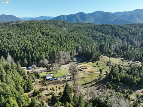 77220 Bar B L Ranch Road Westfir OR 97492