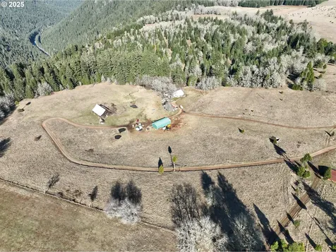 77220 Bar B L Ranch Road Westfir OR 97492