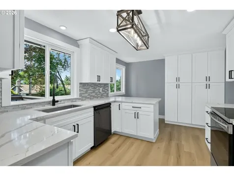 5685 SW 207th Avenue Beaverton OR 97078