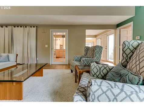 1800 Tabor Street Eugene OR 97401