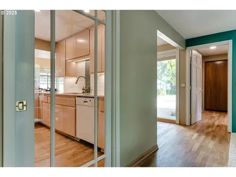 1800 Tabor Street Eugene OR 97401