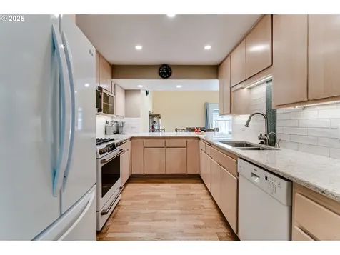 1800 Tabor Street Eugene OR 97401