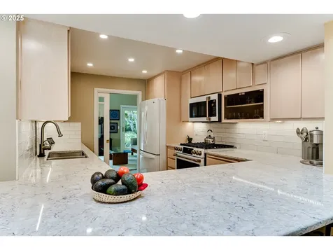 1800 Tabor Street Eugene OR 97401