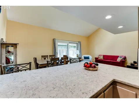 1800 Tabor Street Eugene OR 97401