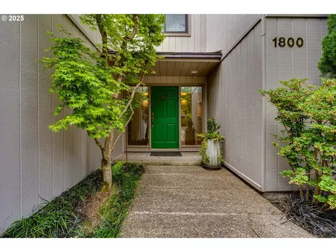 1800 Tabor Street Eugene OR 97401