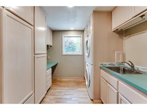 1800 Tabor Street Eugene OR 97401