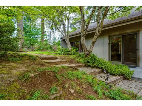 1800 Tabor Street Eugene OR 97401