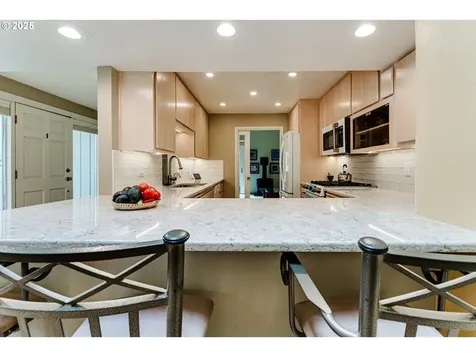 1800 Tabor Street Eugene OR 97401