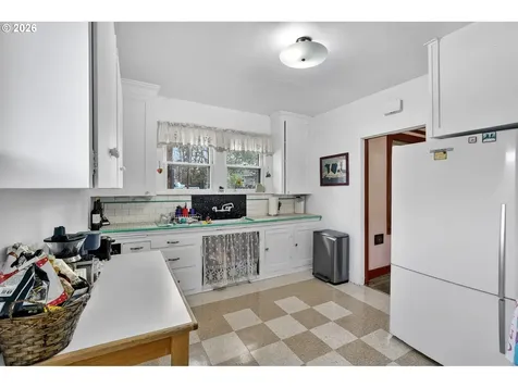 2911 SE 52nd Avenue Portland OR 97206