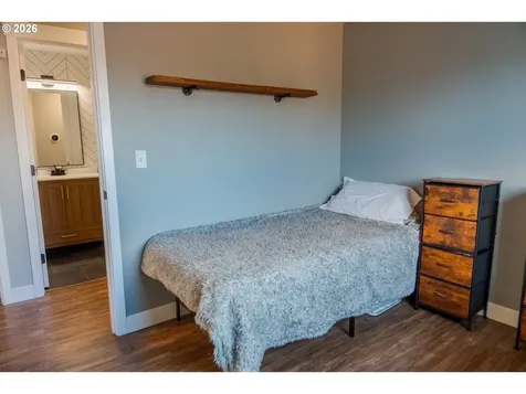 5214 Nightcap Street SE Salem OR 97306