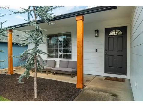 5214 Nightcap Street SE Salem OR 97306