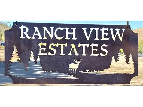 523 Ladybug Lane Roseburg OR 97470