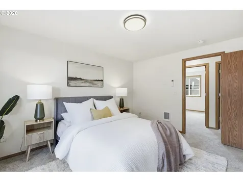 255 7th Court Washougal WA 98671