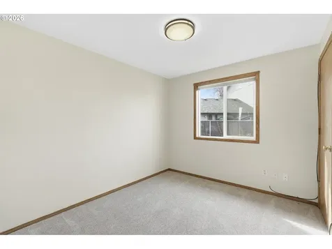 255 7th Court Washougal WA 98671