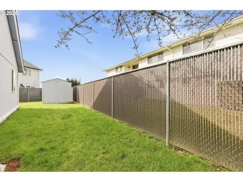 255 7th Court Washougal WA 98671