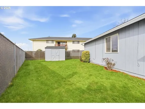 255 7th Court Washougal WA 98671