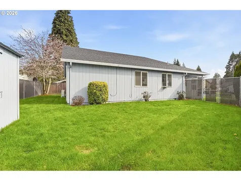 255 7th Court Washougal WA 98671