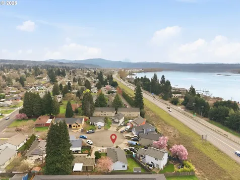 255 7th Court Washougal WA 98671