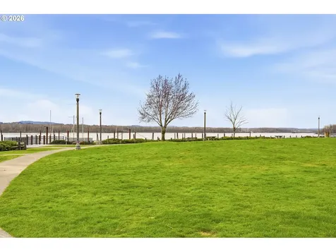 255 7th Court Washougal WA 98671