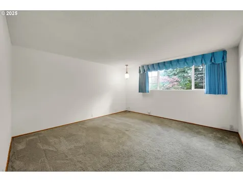 2785 Almaden Street Eugene OR 97405