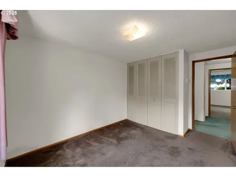 2785 Almaden Street Eugene OR 97405