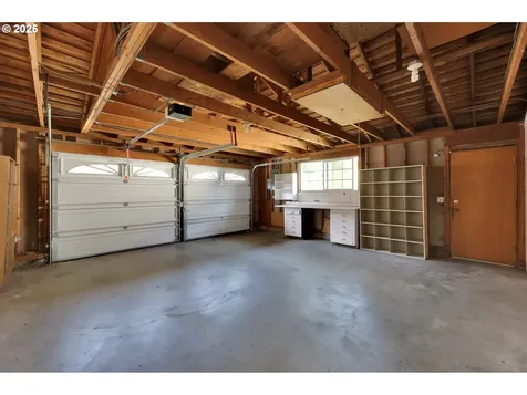 2785 Almaden Street Eugene OR 97405