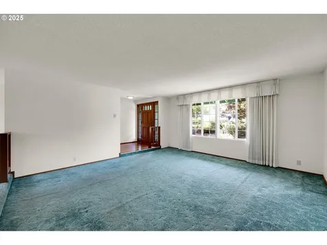 2785 Almaden Street Eugene OR 97405