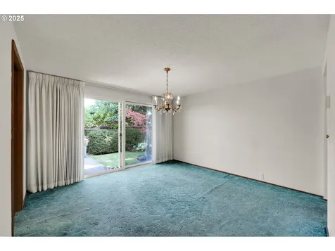 2785 Almaden Street Eugene OR 97405