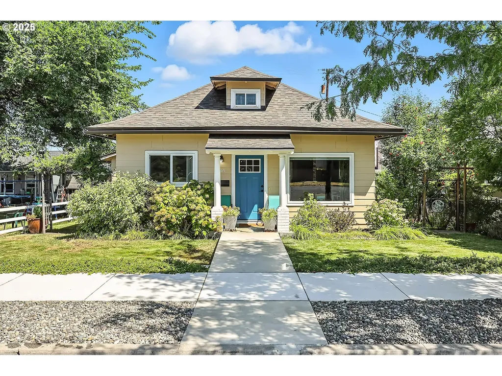 1005 E 11th Street The Dalles OR 97058