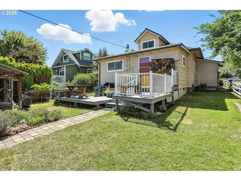 1005 E 11th Street The Dalles OR 97058
