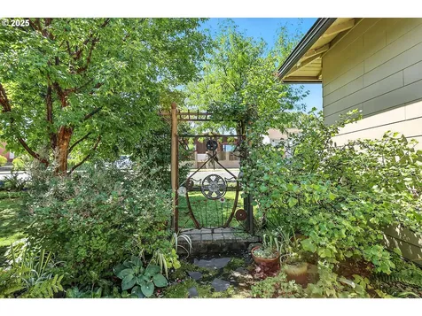 1005 E 11th Street The Dalles OR 97058