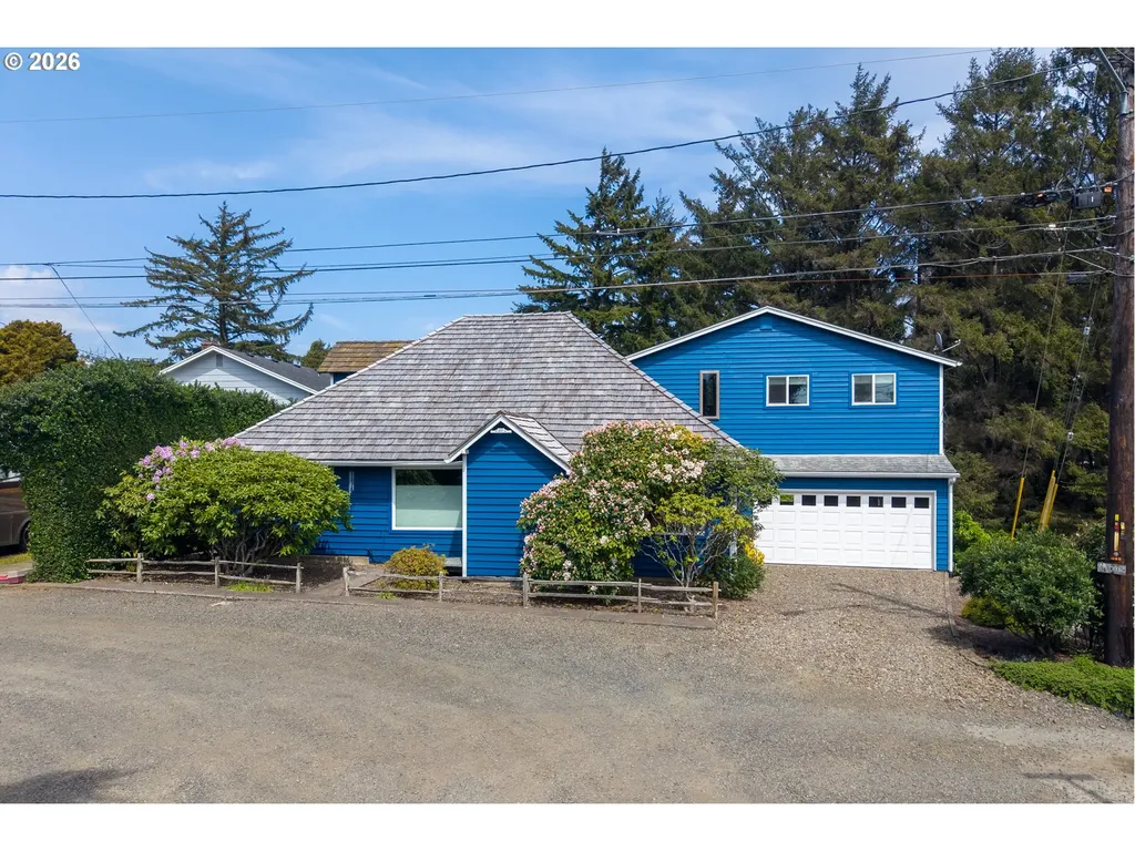 1127 S Pine Street Newport OR 97365