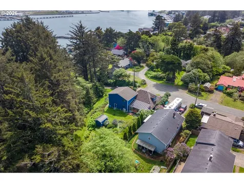 1127 S Pine Street Newport OR 97365