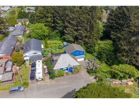 1127 S Pine Street Newport OR 97365