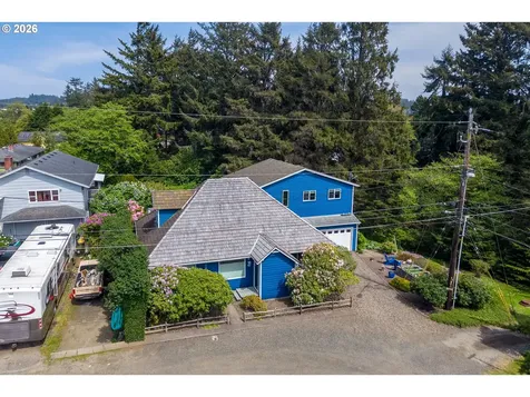 1127 S Pine Street Newport OR 97365