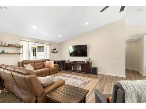 1128 Springboard Drive Vernonia OR 97064
