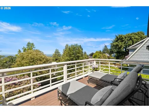 1740 SW Elizabeth Street Portland OR 97201