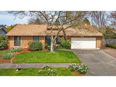 945 Willamina Avenue Forest Grove OR 97116